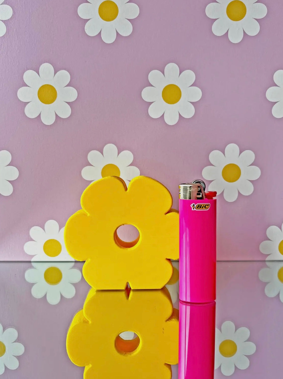 Daisy Shaped Lighter Case