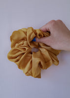 Silk Jumbo Scrunchie *Gold*