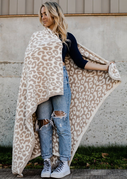 Comfy Luxe Leopard Blanket - Cream