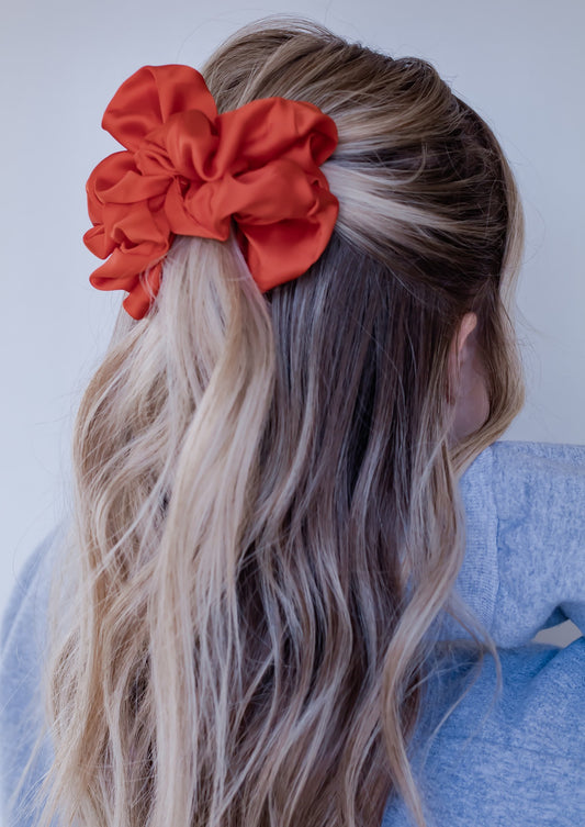 Silk Jumbo Scrunchie *Blood Orange*